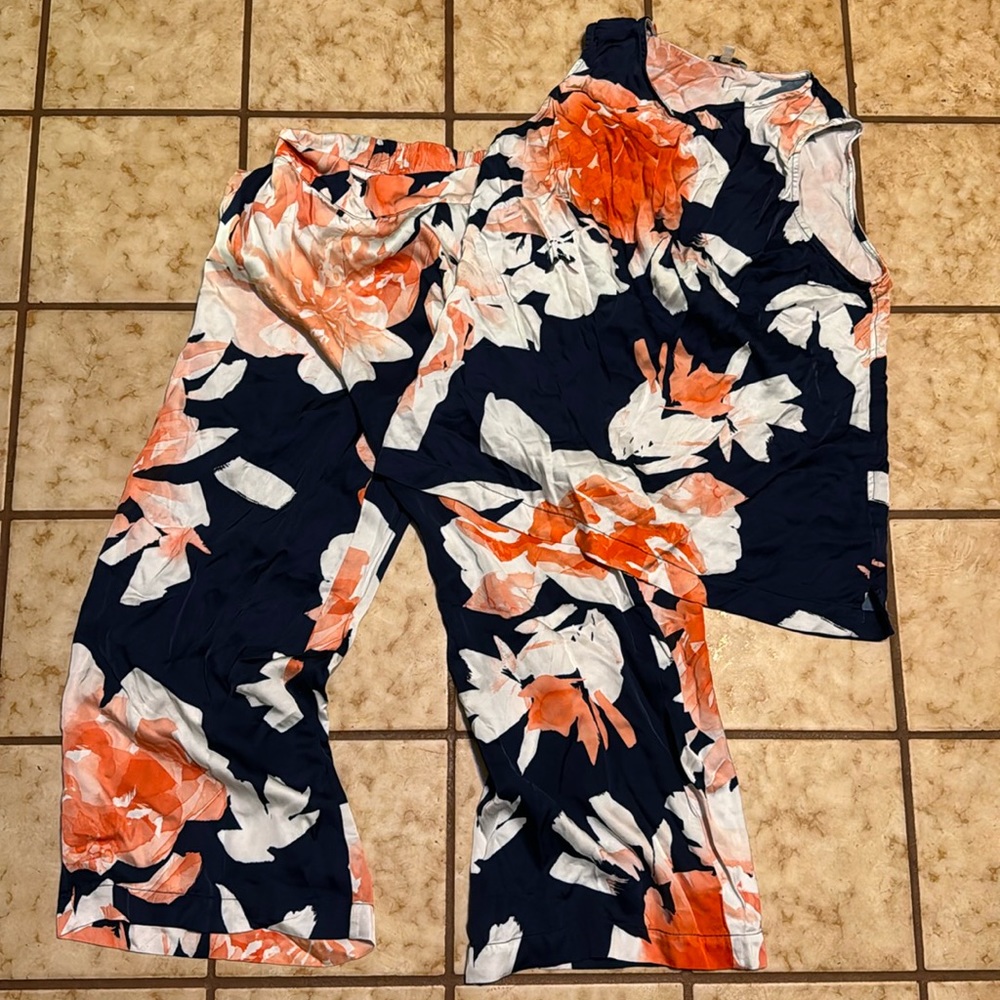 Matching tank and cropped pants